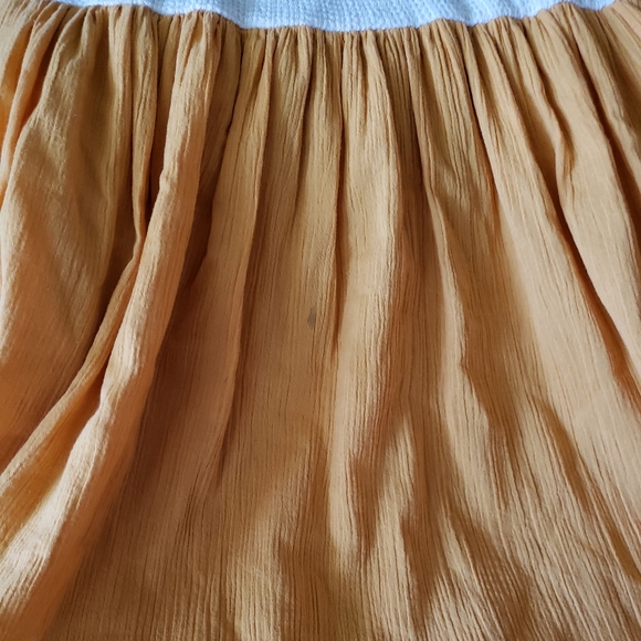 Meet your Posher, Gloria - Picture 2 of 3